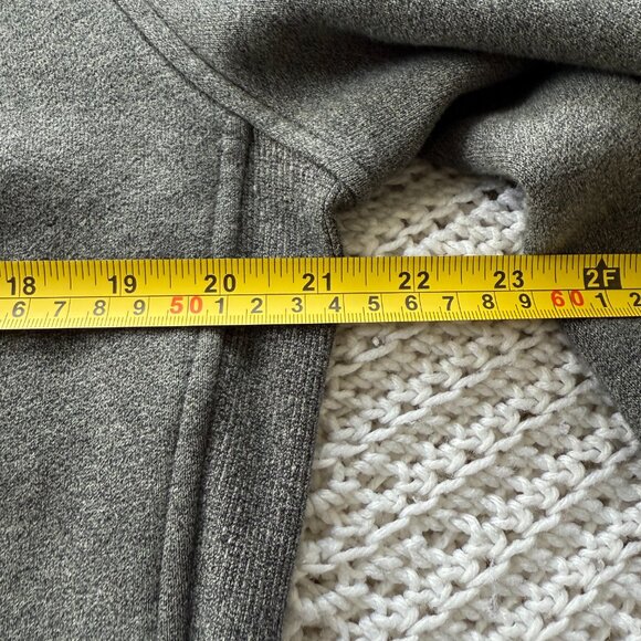 Lululemon Scuba Full-Zip Hoodie (Excellent Condition Size 12) - Picture 10 of 11